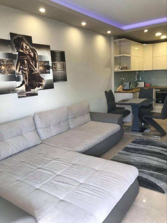 Oasis Residence Hajdúszoboszló Екстериор снимка